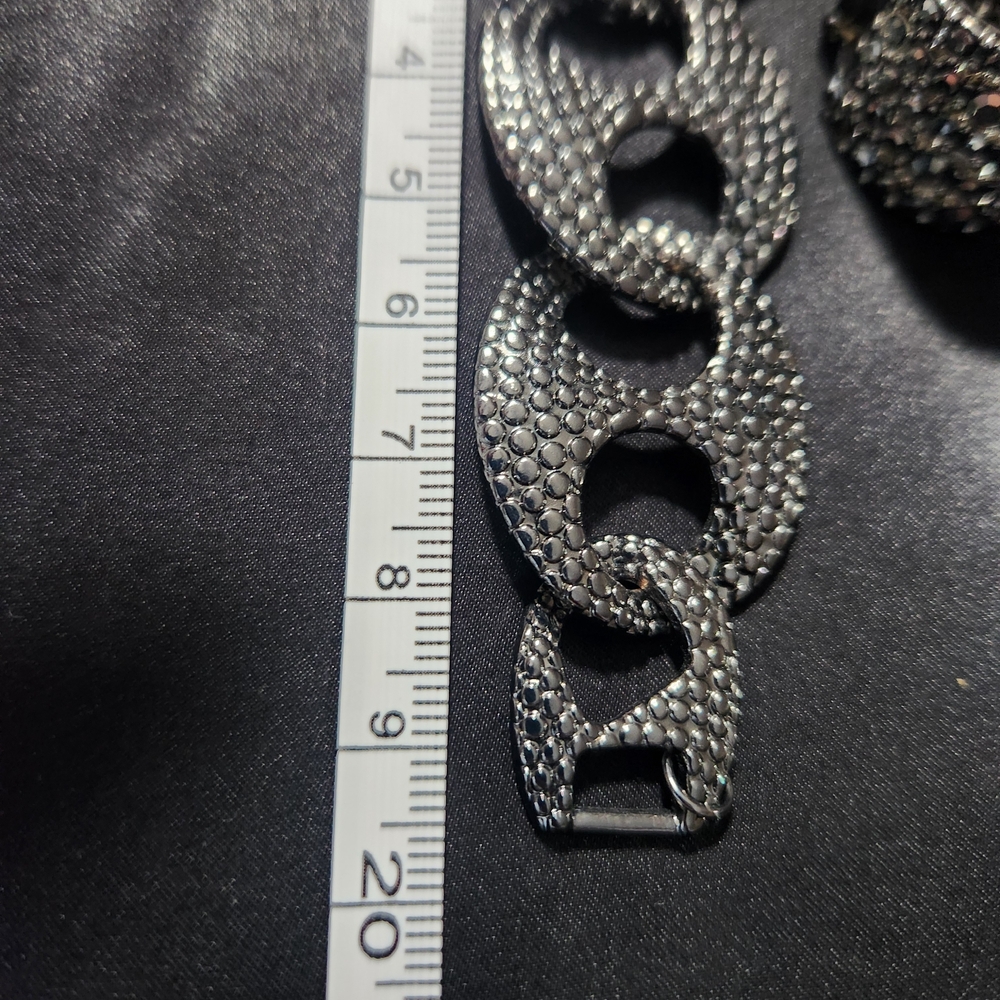 Pavé Link Statement Bracelet and Gray Rhinestone Ring Set - Blackened Silver - Picture 6 of 7